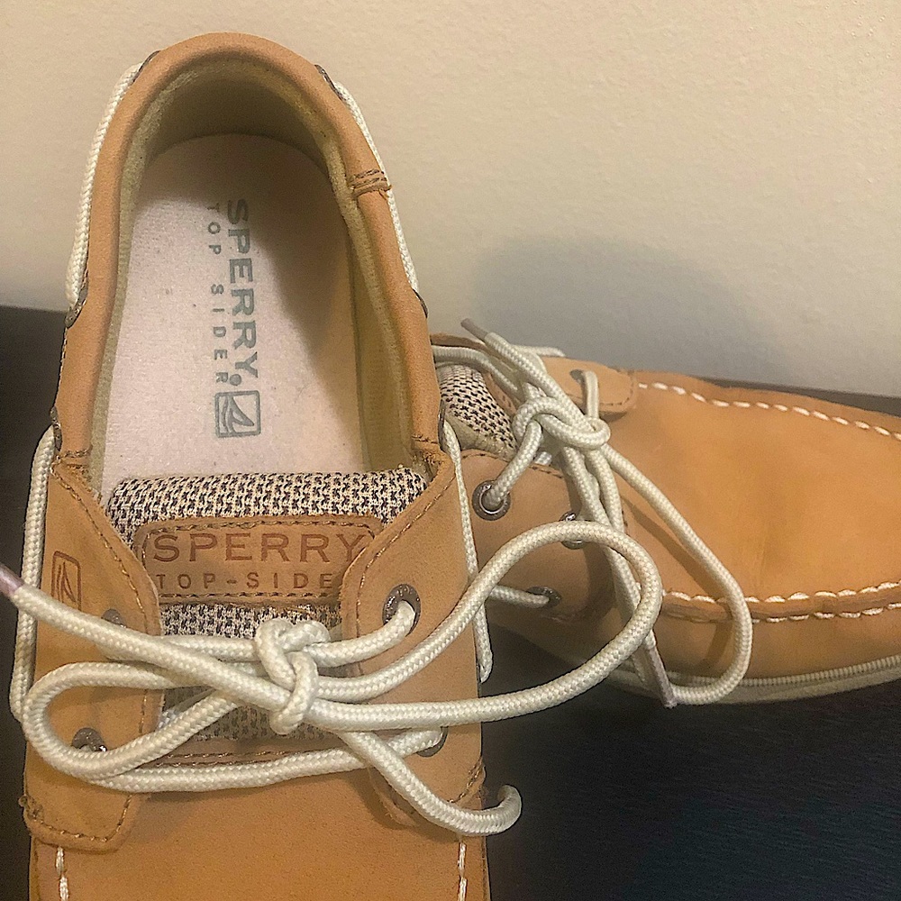 Sperry Topsider boat shoes